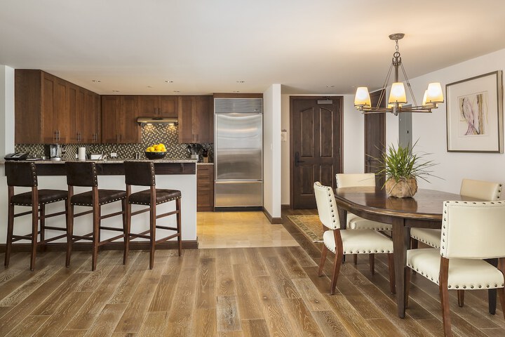 Madeline Hotel & Residences Auberge Collection