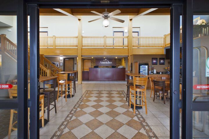 Hotel Interior 11 of 28