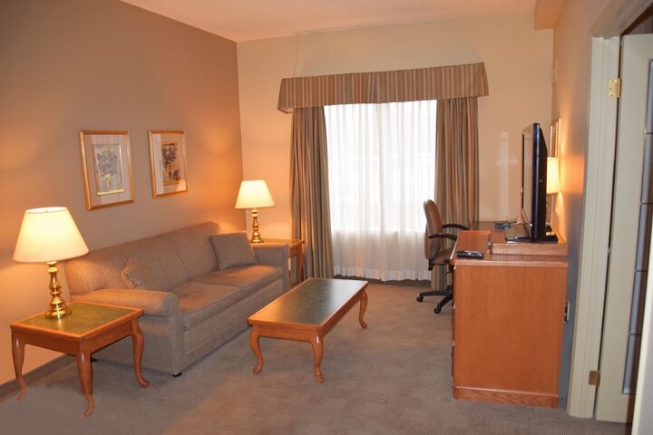 Room 16 of 37
