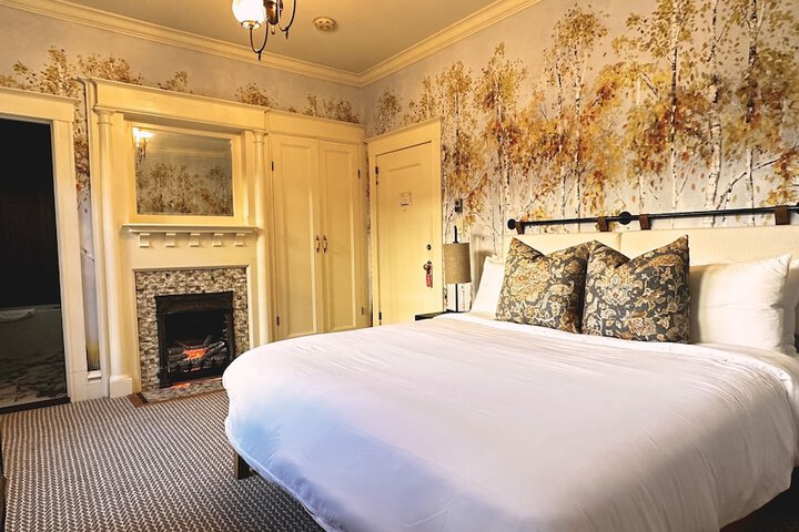 Nob Hill Inn