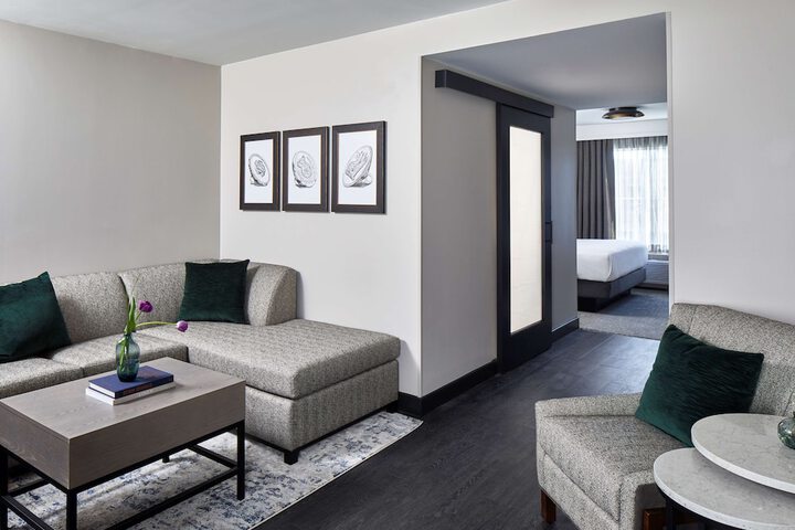 Cumberland House Knoxville Tapestry Collection by Hilton