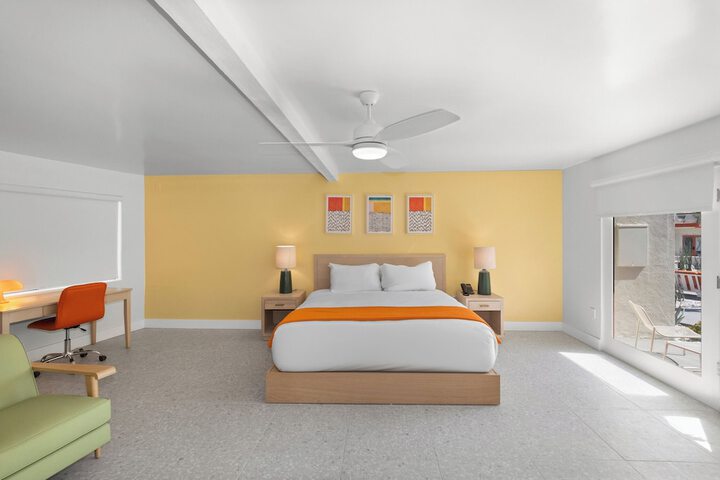 Room 22 of 62