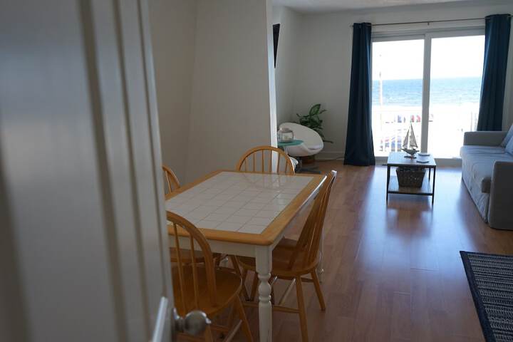 Room 16 of 43
