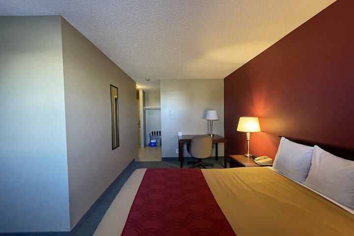Travelodge by Wyndham Fort St. John