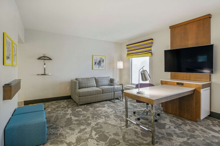 Room 29 of 53