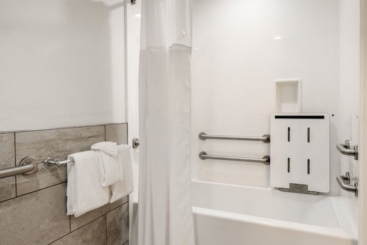 Ayres Suites Diamond Bar
