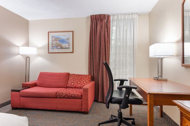 Room 7 of 22