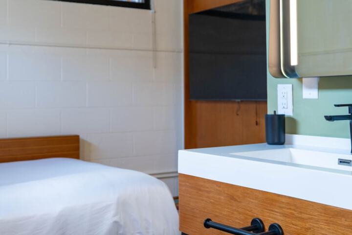 Room 55 of 115