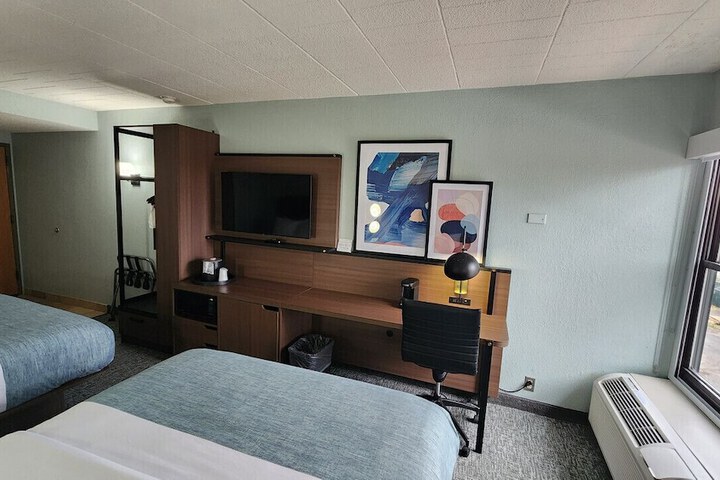 Wingate by Wyndham Cranberry