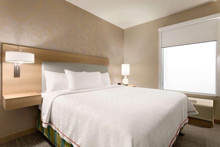 Room 16 of 35