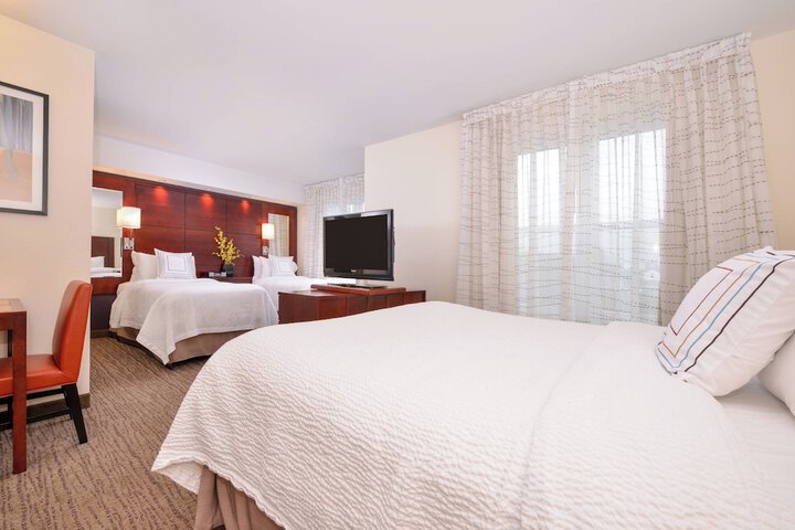 Room 62 of 86