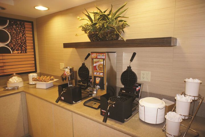 Breakfast/Coffee Service 49 of 54