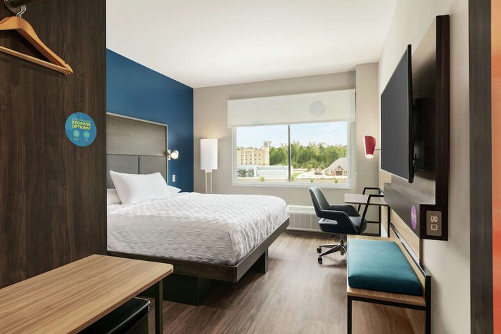 Room 19 of 35