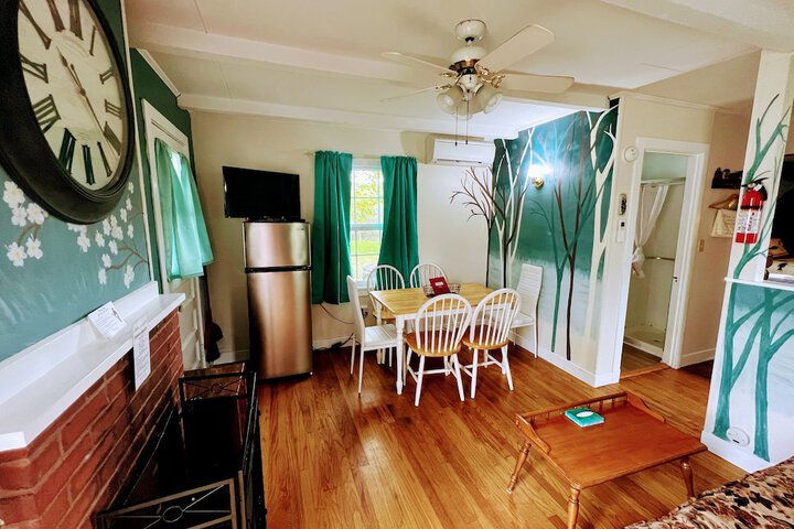 Room 84 of 177