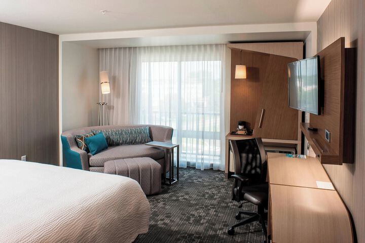 Room 19 of 43