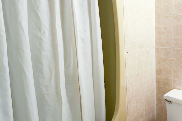 Room 12 of 17