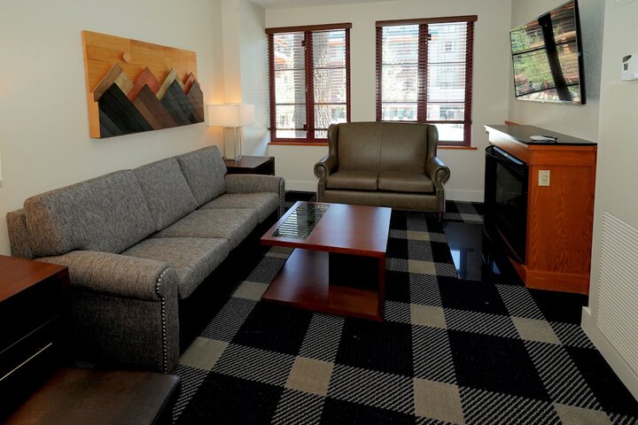 Heavenly Village Condos - Grand Residence