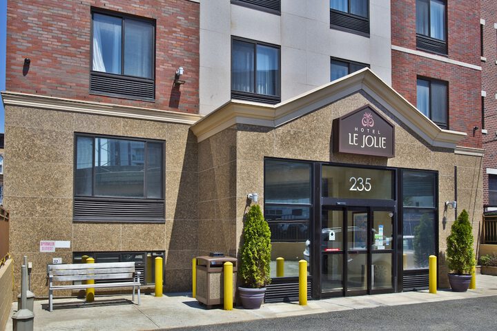 Hotel 2 of 40
