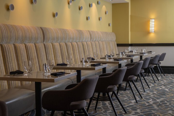 Dining 77 of 96