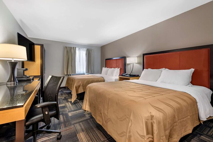 Room 9 of 39