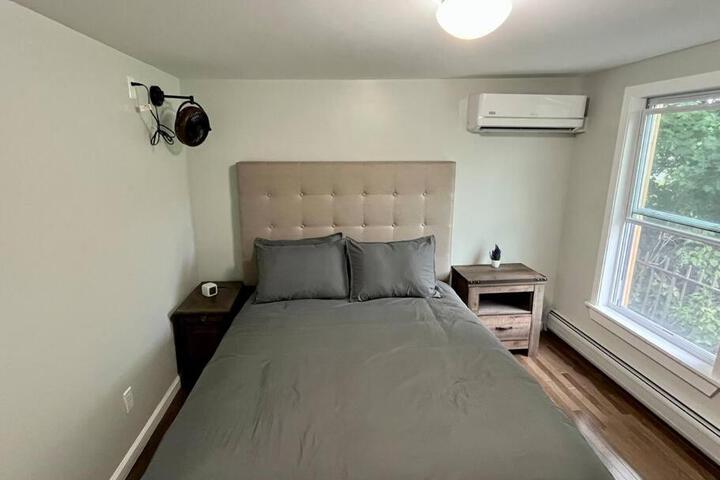 5 Bed 3 bath Apt Near Jiminy Peak Berkshires