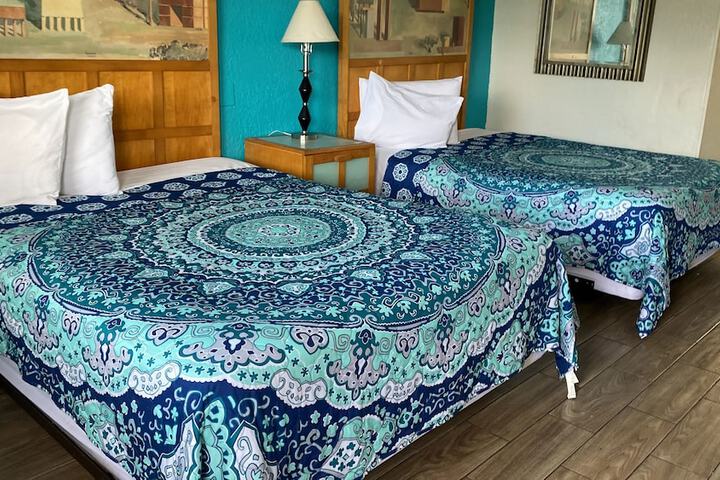 Room 10 of 46