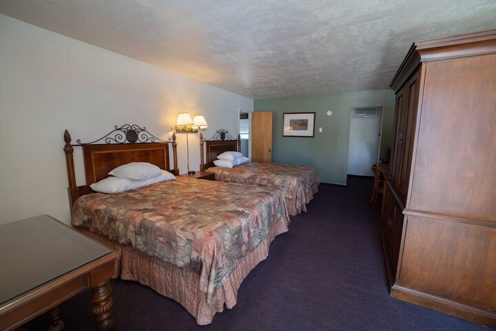 Room 14 of 30