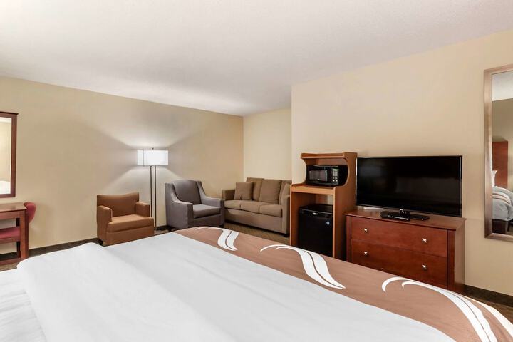 Room 18 of 33