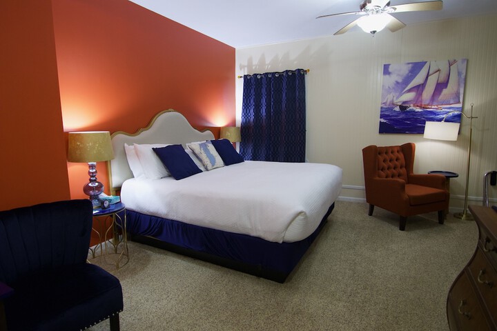 Room 114 of 153