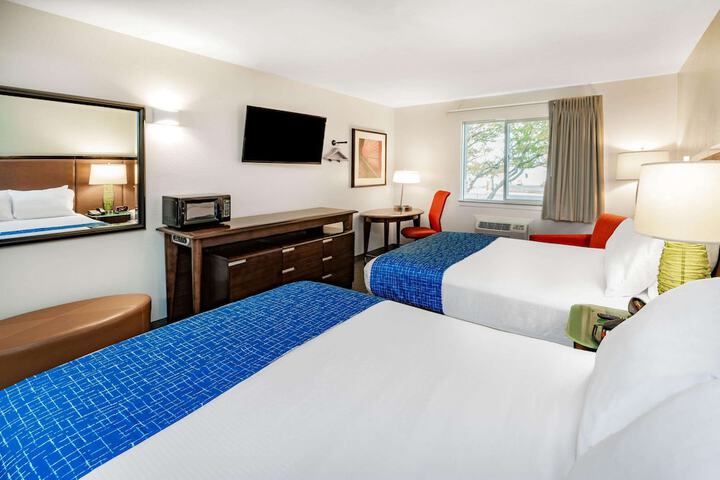 Travelodge by Wyndham Lovell / Bighorns