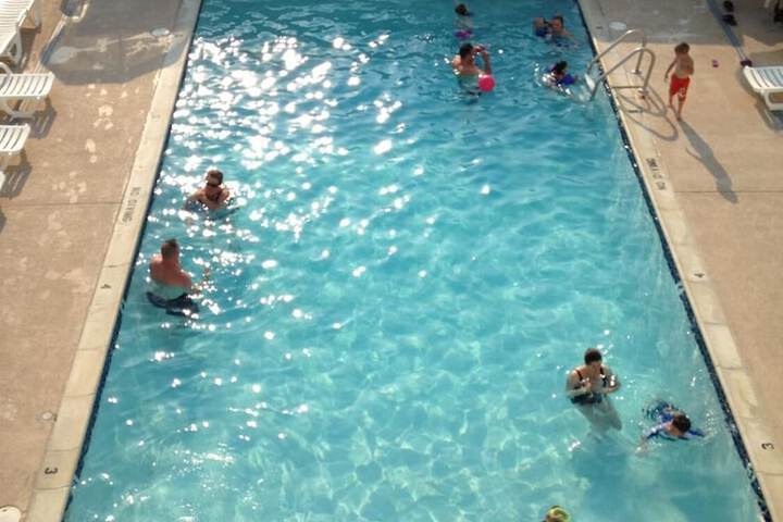 Pool 13 of 38