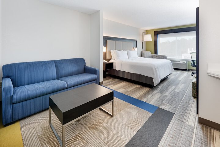 Holiday Inn Express & Suites Dublin by IHG