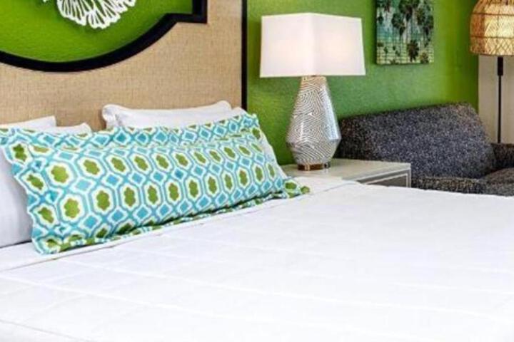 Bellwether Beach Resort