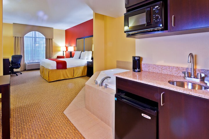 Room 38 of 54