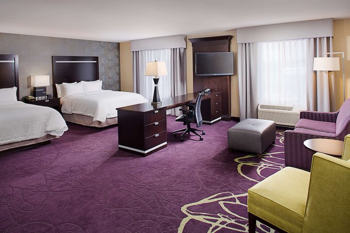 Room 16 of 28