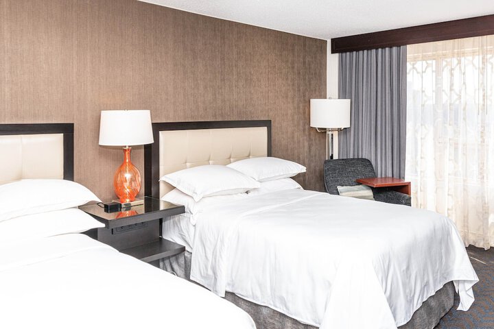 Room 21 of 110