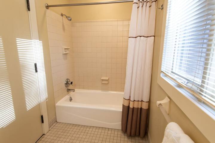 Room 75 of 145