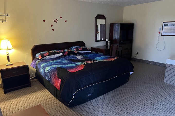 Room 22 of 36