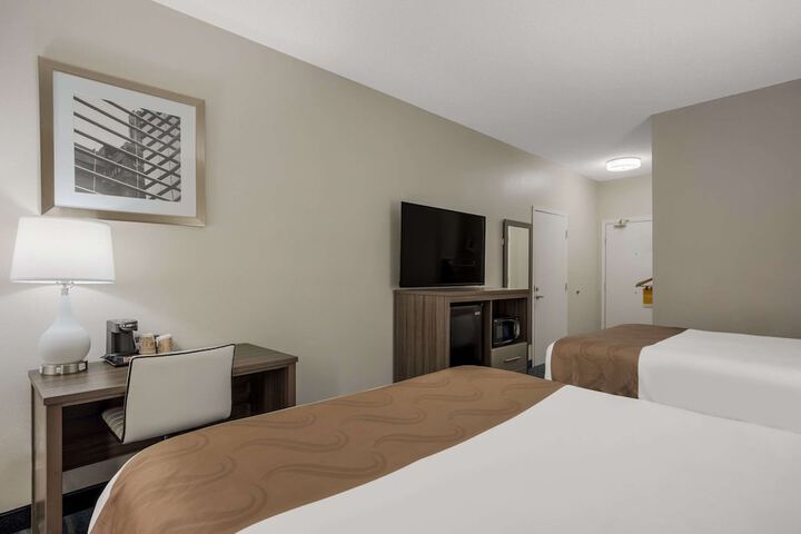 Room 20 of 34