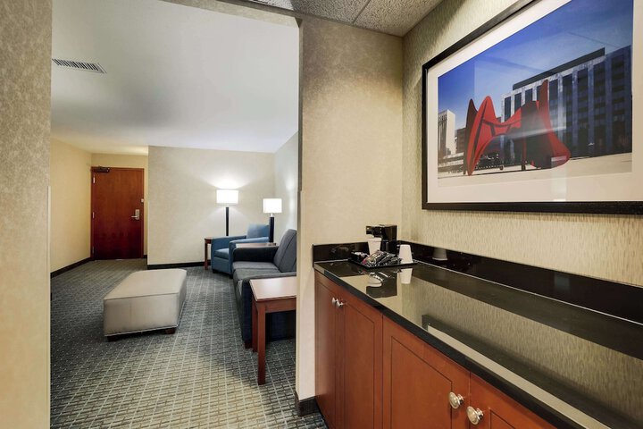 Room 30 of 74