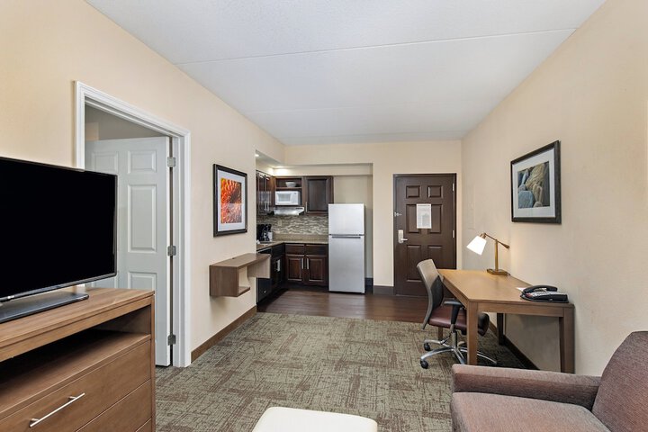 Staybridge Suites Oak Ridge by IHG