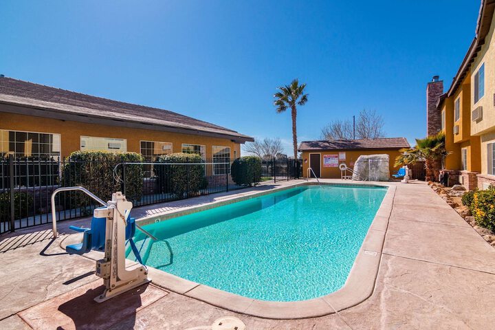 Comfort Inn & Suites Mojave