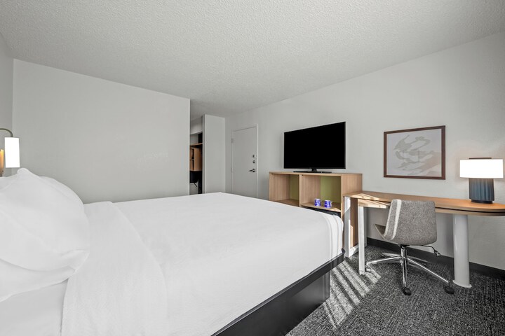 Spark by Hilton Cleveland Beachwood