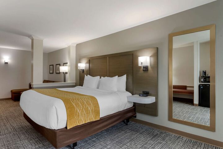 Room 18 of 36