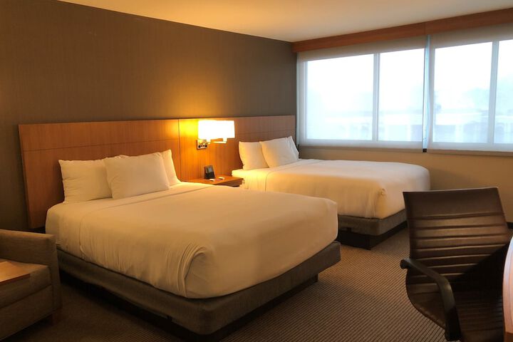 Hyatt Place Chicago / OHare Airport