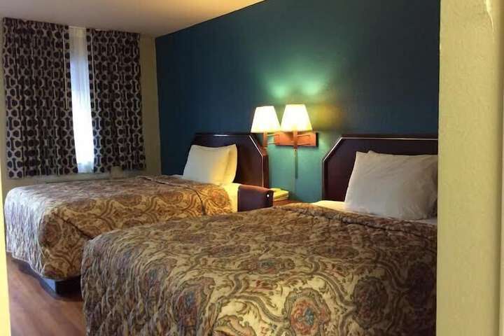 Room 15 of 20