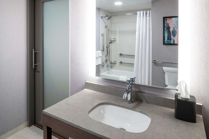Hyatt House Tempe / Phoenix/University