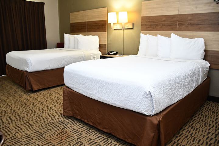 Baymont Inn & Suites by Wyndham Platteville
