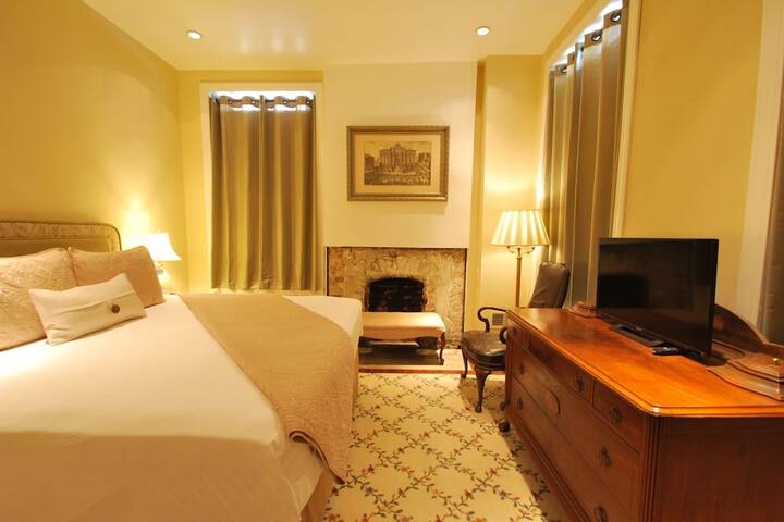 Room 27 of 41