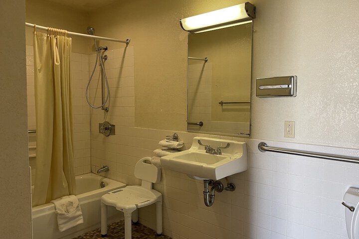 Palms Inn & Suites